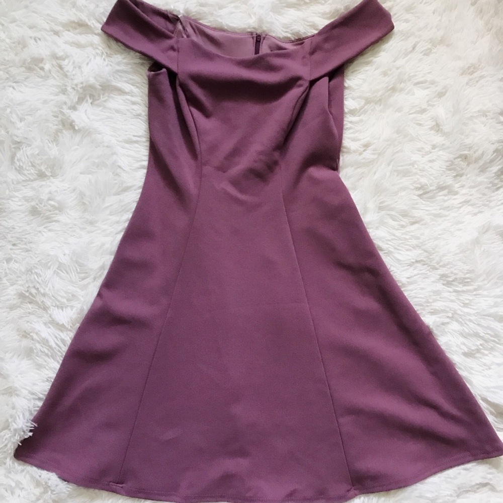 ✨Off the Shoulder Sweetheart Dress✨